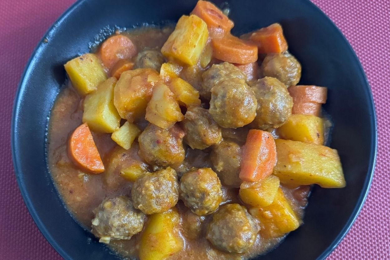 Şeyma'nın Tarifi: Sulu Sebzeli Köfte