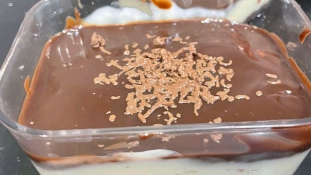 Zelal'ın Tarifi: Çikolatalı Spoonful
