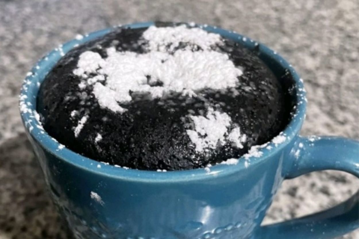 Özlem'in Tarifi: Bardakta Kolay Sufle