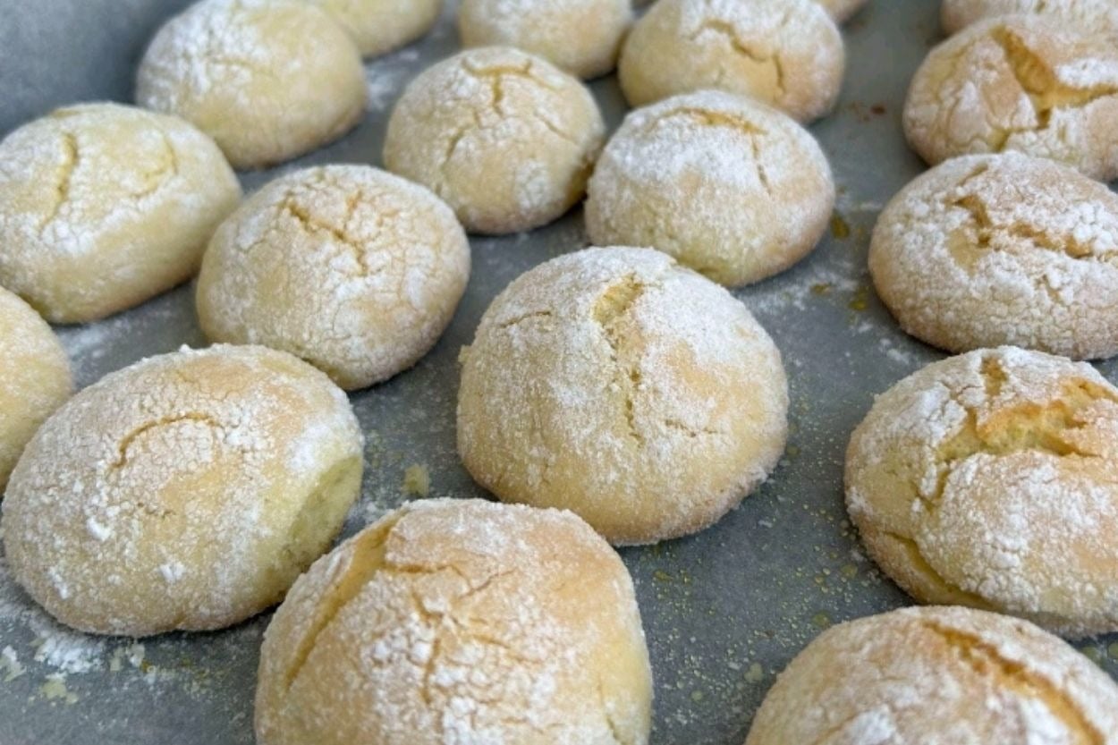 Ruken'in Tarifi: Limonlu Pudra Şekerli Çatlak Kurabiye
