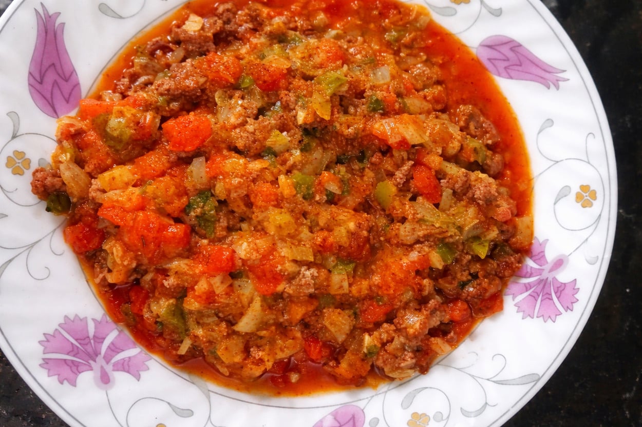 Cansu'nun Tarifi: Kıymalı Domatesli Biberli Sote