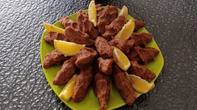 Eliz'in Tarifi: Ev Yapımı Nar Ekşili Çiğ Köfte