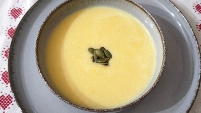 Özlem'in Tarifi: Kremalı Bal Kabaklı Sebze Çorbası