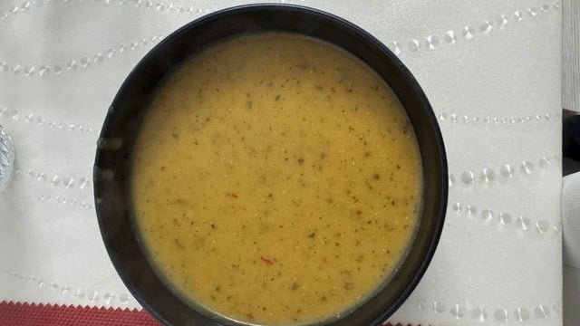 Şeyma'nın Tarifi: Tereyağlı Kırmızı Mercimek Çorbası
