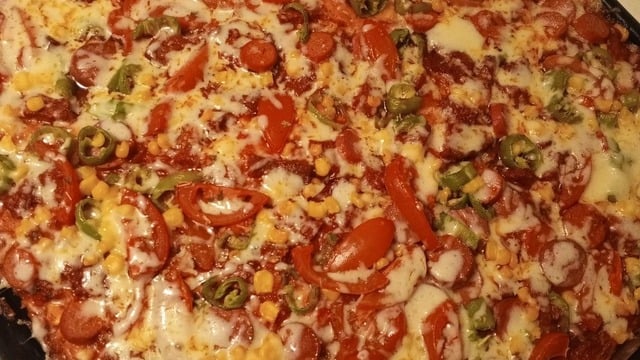 Nurcan'ın Tarifi: Fırında Anne Pizzası