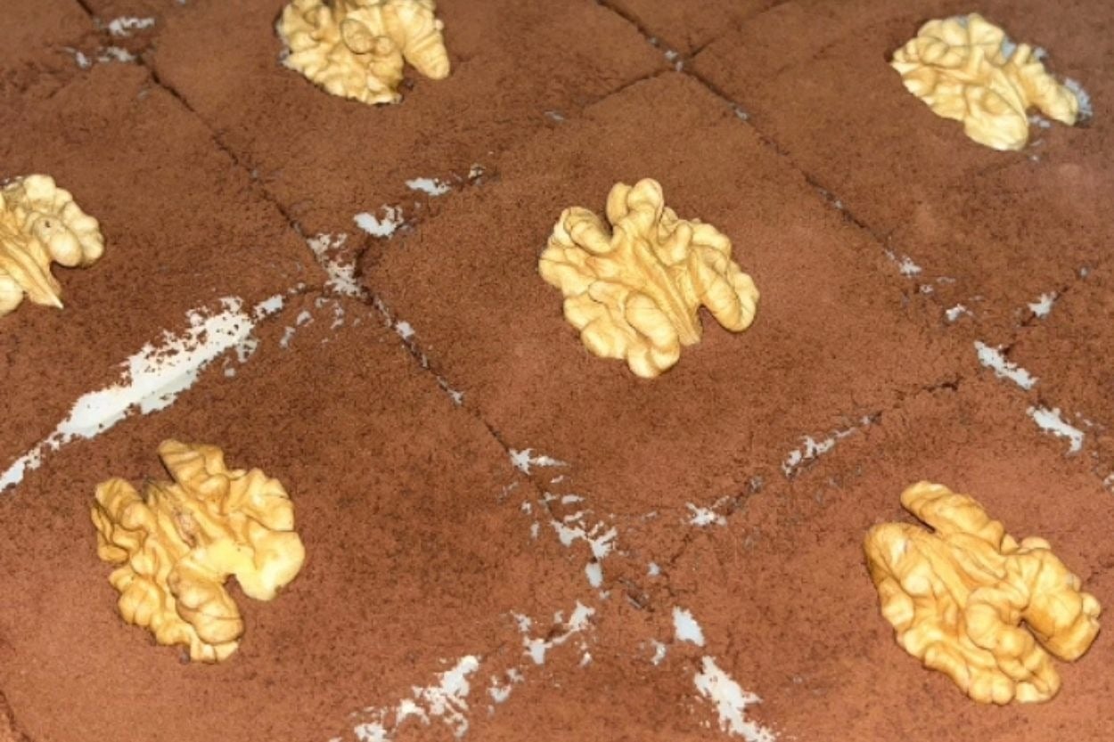Zelal'in Tarifi: Muhallebili Piyano Kek