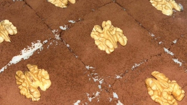 Zelal'in Tarifi: Muhallebili Piyano Kek