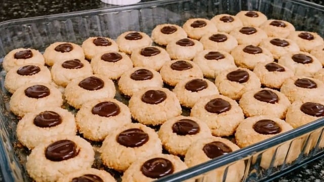 Ruken'in Tarifi: Thumbprint Kurabiyesi