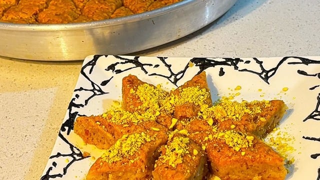 Kat Kat: Yufkasız Baklava