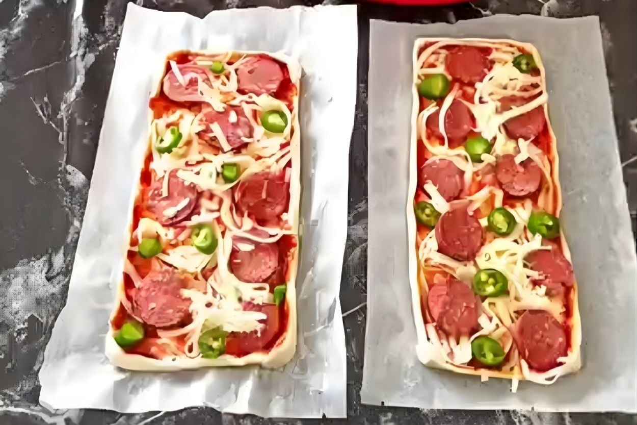 Eliz'in Tarifi: Ev Yapımı Nefis Kolay Pizza