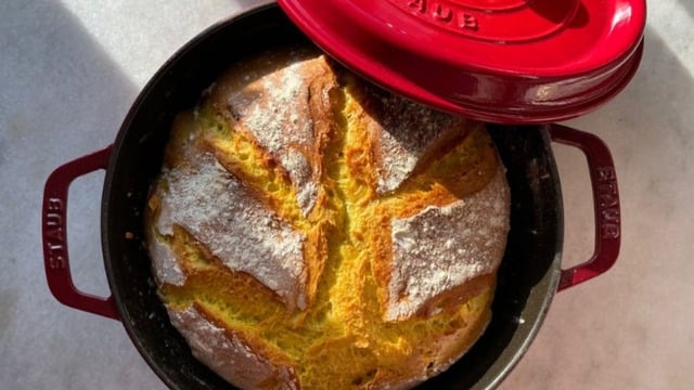 Altın Renkli: Nefis Zerdeçallı Ekmek