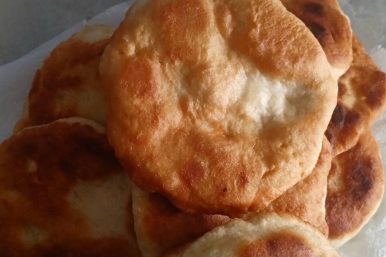 Cansu'nun Tarifi: Peynirli Kaşarlı Pişi