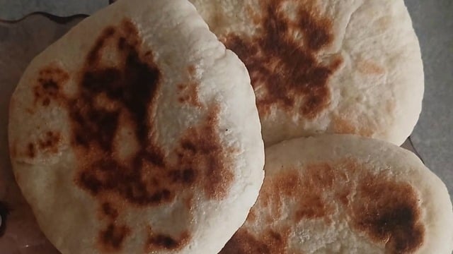 Cansu'nun Tarifi: Kolay Mini Bazlama