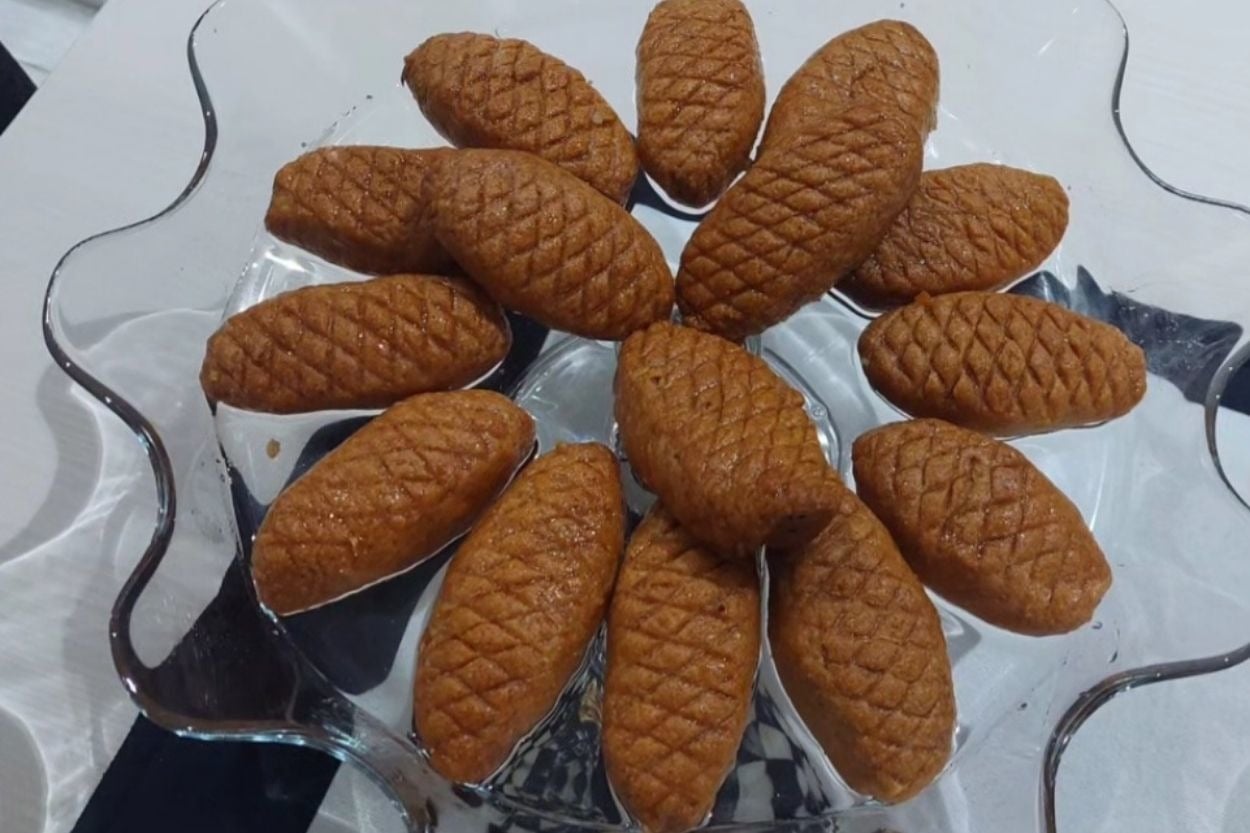 Kıyır Kıyır: Bol Şerbetli Kalburabastı
