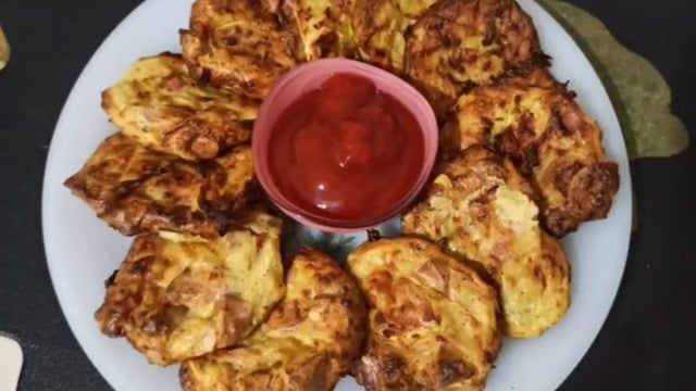 Eliz'in Tarifi: Sosisli Kabak Mücveri