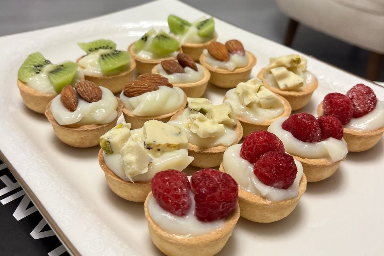 Derya'nın Tarifi: Meyveli Mini Tartlar