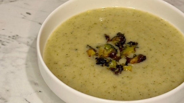 Tam Kıvamında: Kremalı Sarımsaklı Brokoli Çorbası