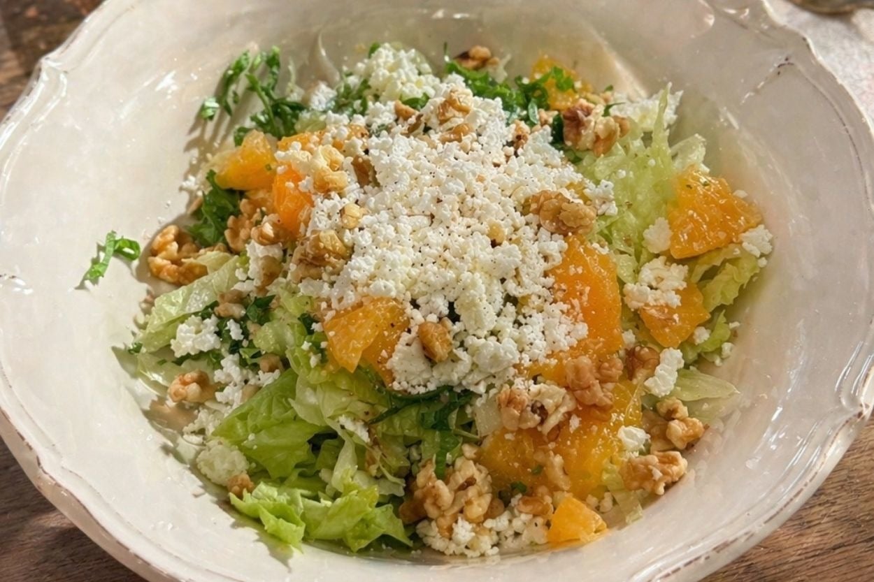 Narenciye Esintili: Portakallı Göbek Salata