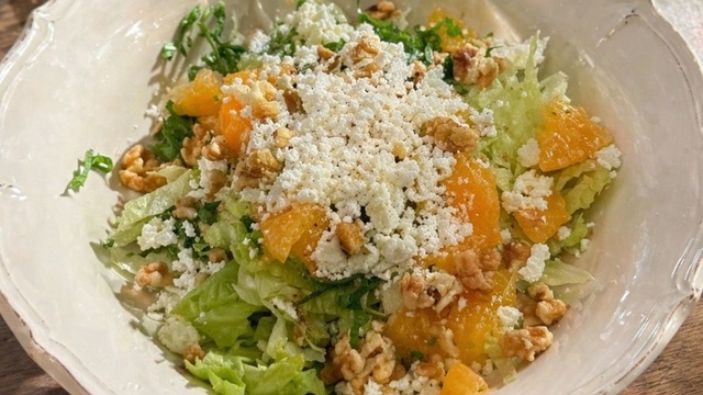 Narenciye Esintili: Portakallı Göbek Salata