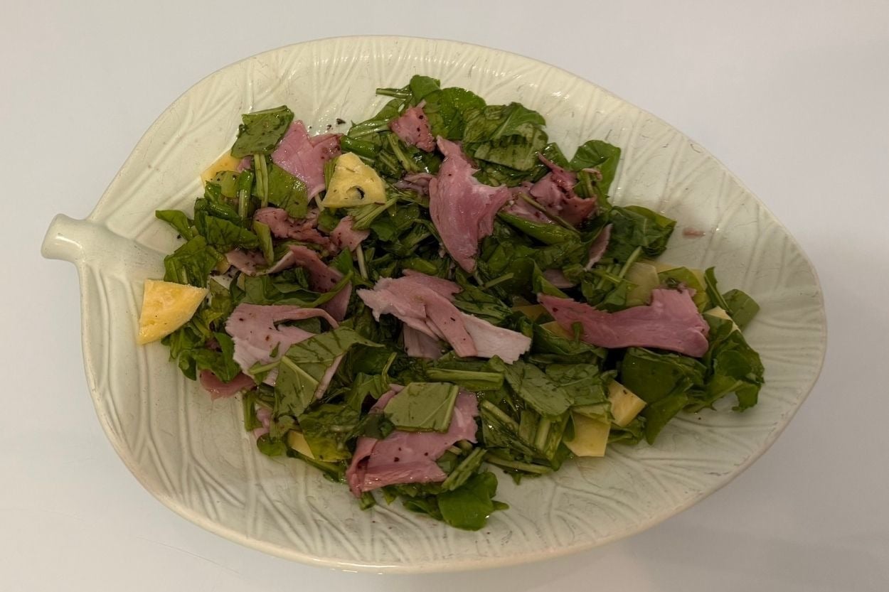 Restoran Usulü: Füme Etli Roka Salatası
