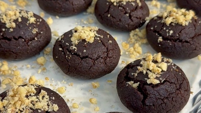 Bol Şerbetli: Tam Kıvamında Brownie Kurabiye