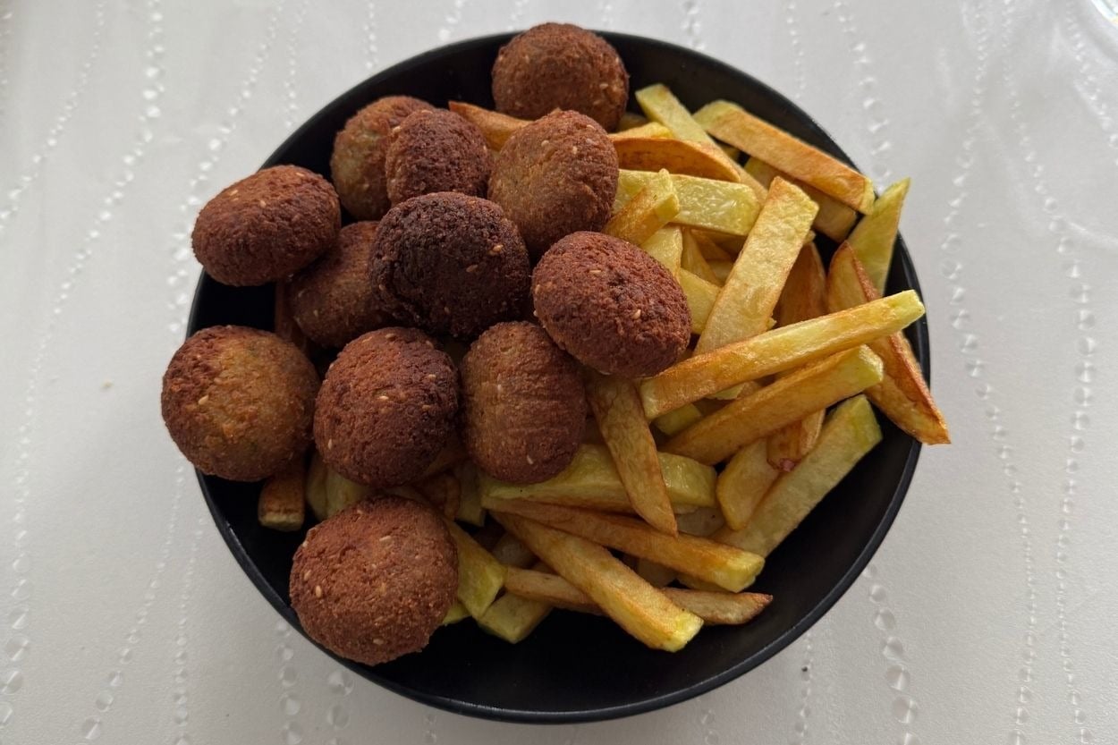 Emir'in Tarifi: Sarımsaklı Ev Yapımı Falafel