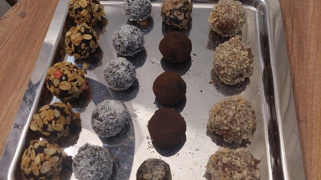 Fit Atıştırmalık: Doğal Hurmalı Bar Topları