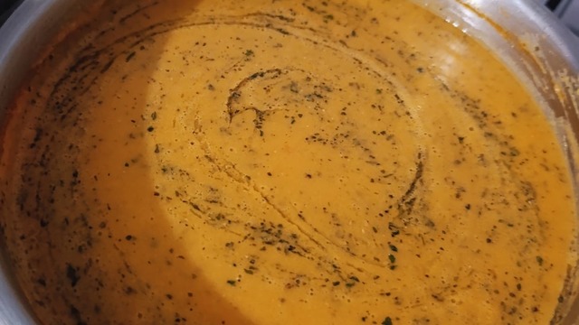 Eliz'in Tarifi: Tam Kıvamında Kırmızı Mercimek Çorbası