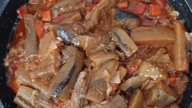 Eliz'in Tarifi: Patlıcanlı Türlü Yemeği