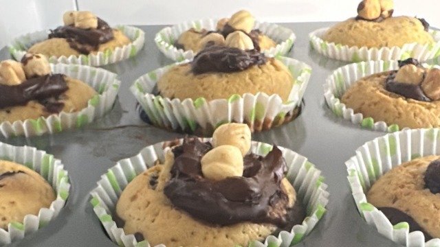 İki Renkli: Kakaolu Vanilyalı Cupcake