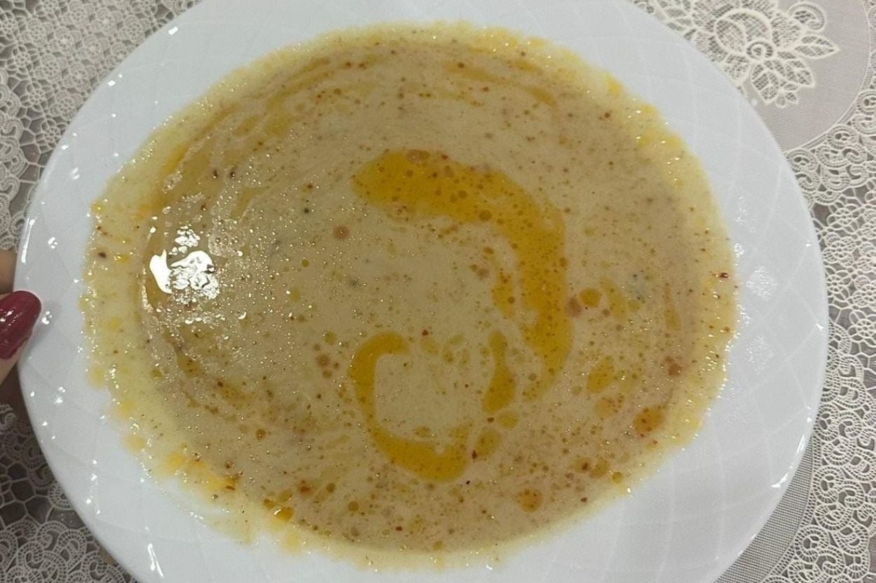 Eliz'in Tarifi: Sütlü Köz Patlıcan Çorbası