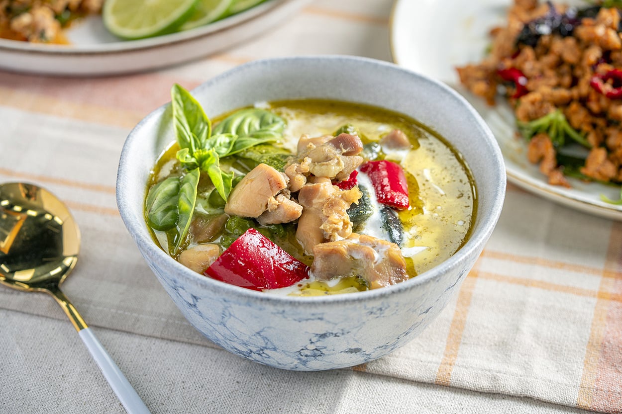 Tayland Rüzgarı: Green Curry Tavuk (Gaeng Kiew Waan)
