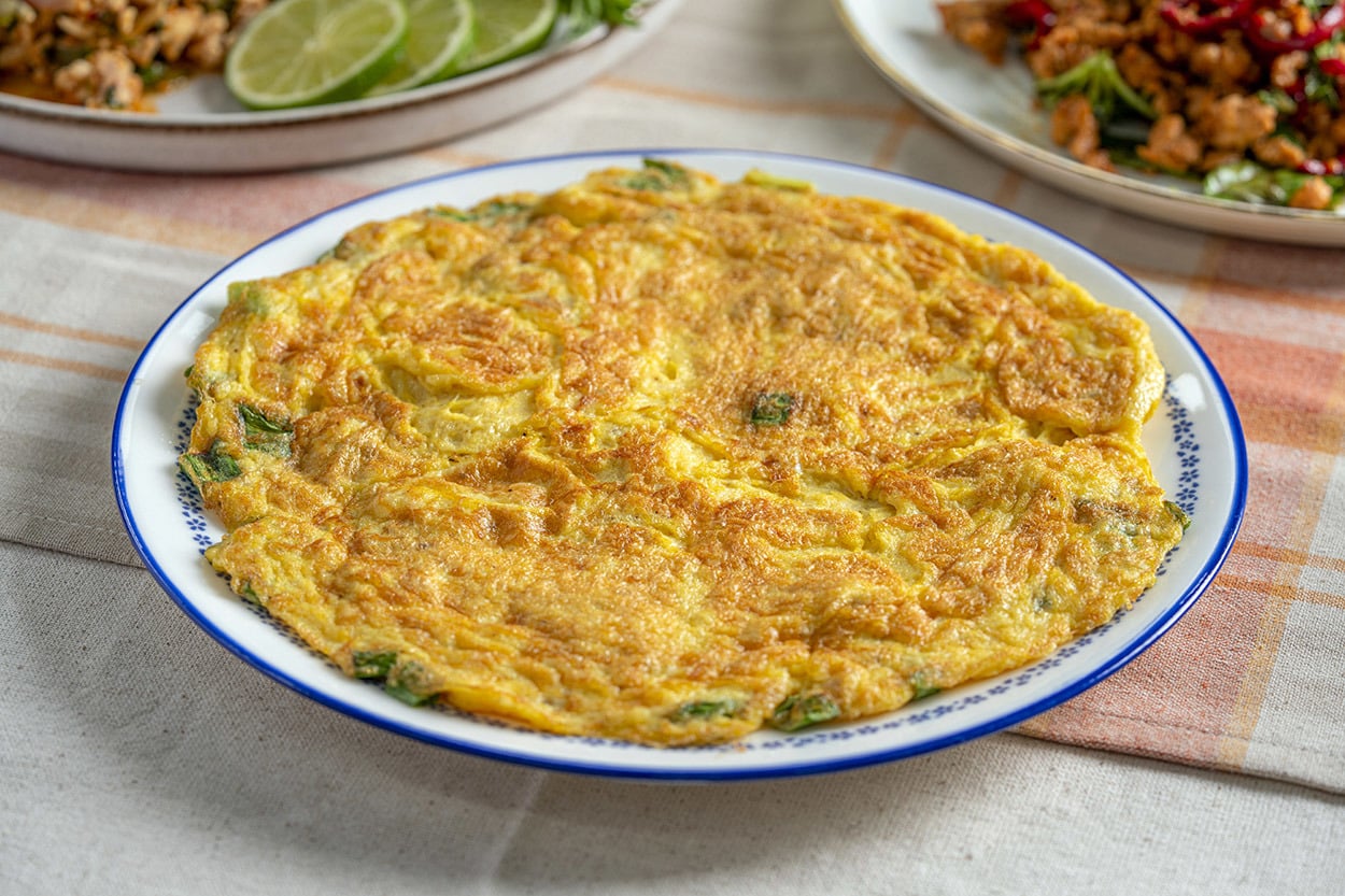 Uzak Doğu Kahvaltılığı: Thai Omleti (Kai Jeow)