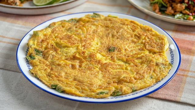 Uzak Doğu Kahvaltılığı: Thai Omleti (Kai Jeow)