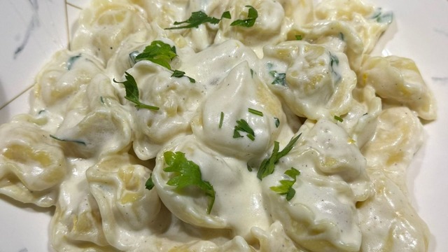 İtalyan Esintili: Limonlu Krema Soslu Tortellini