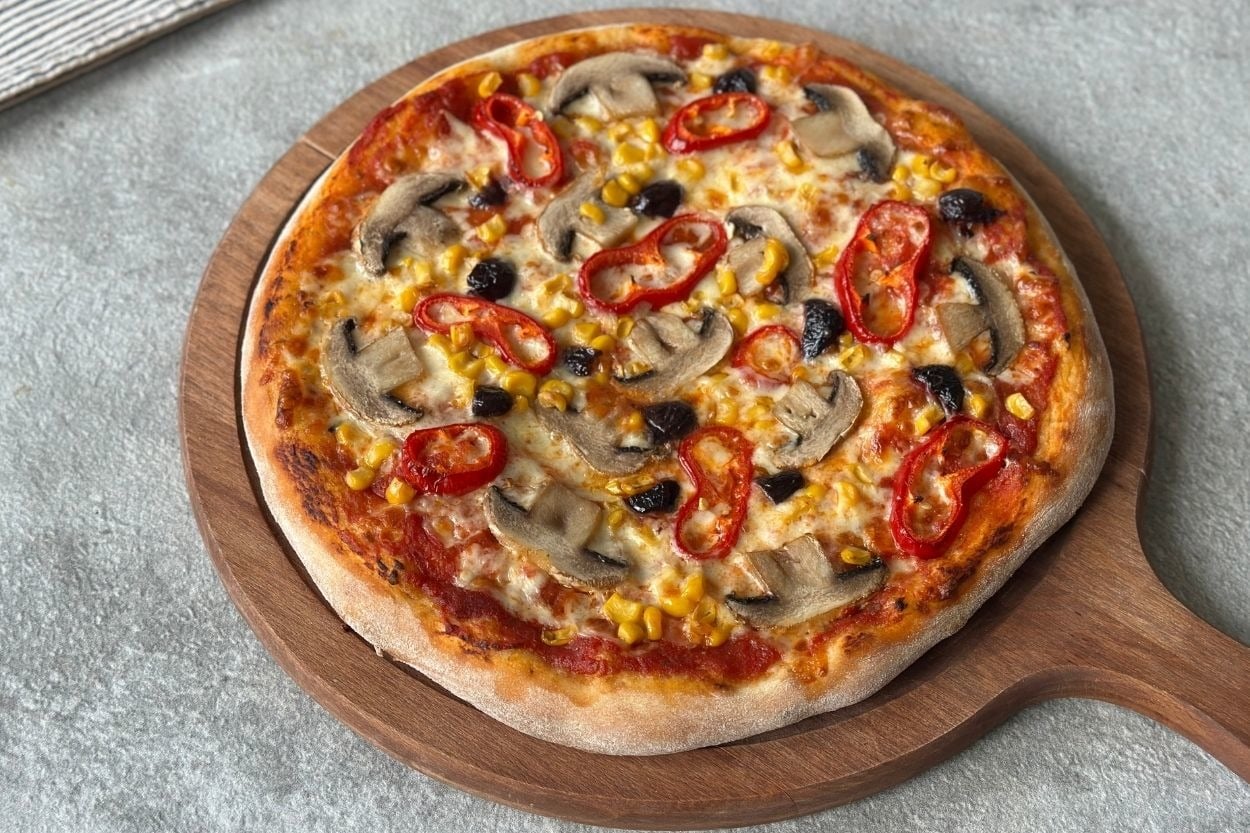 Sebzesi Bol: Vejetaryen Pizza