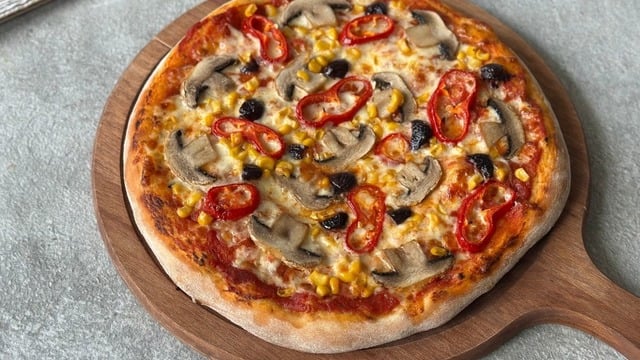 Sebzesi Bol: Vejetaryen Pizza