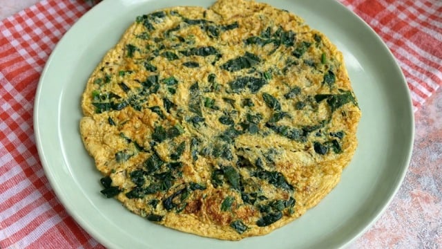 İştah Açan Rengiyle: Ispanaklı Omlet
