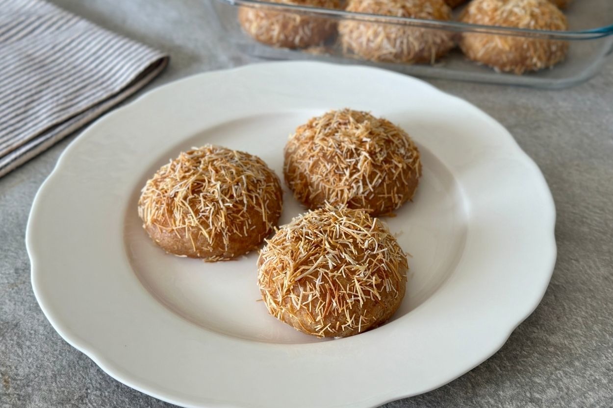 Ağızda Dağılır: Telli Baba Tatlısı
