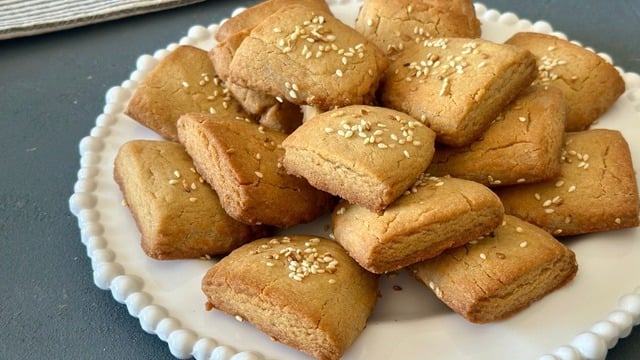 Sırları Var: Tahinli Susamlı Kurabiye