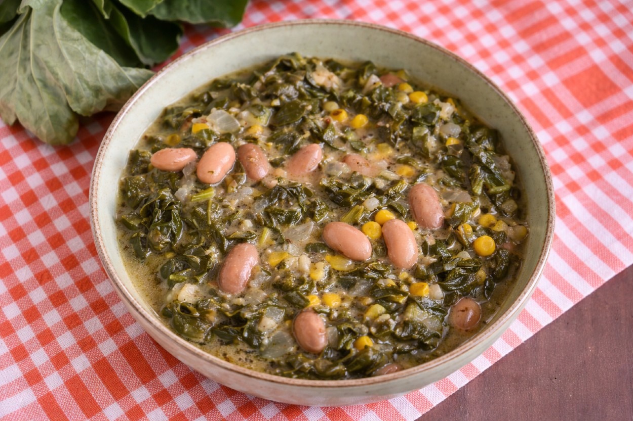 Karadeniz'in En Sevileni: Karalahana Yemeği