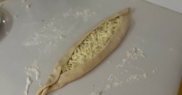 sucuklu-pide-asama3