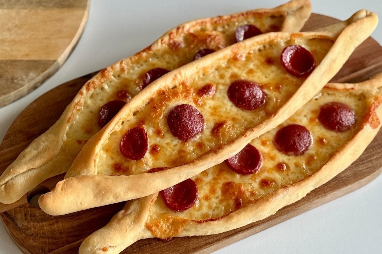 Tüm Sırlarıyla: Sucuklu Pide