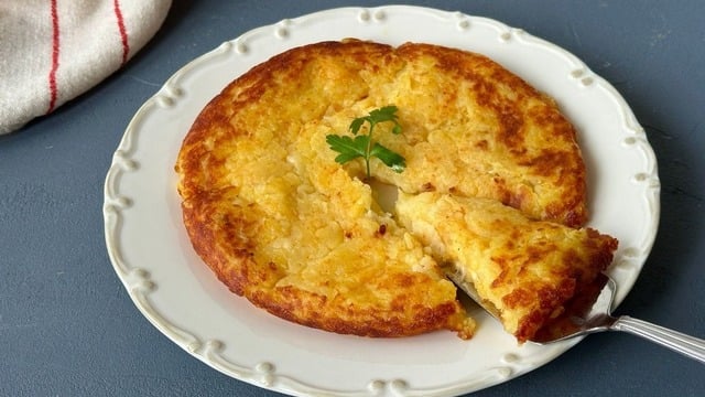 Evdeki Malzemelerle: Kaşarlı Patates Tava