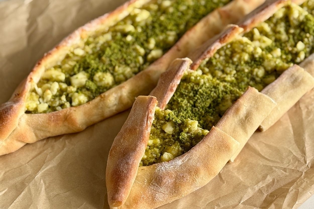 Fıstığı Bol: Şekerli Peynirli Pide