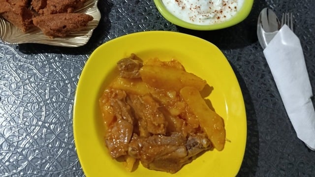Eliz'in Tarifi: Patatesli Köy Tavuğu