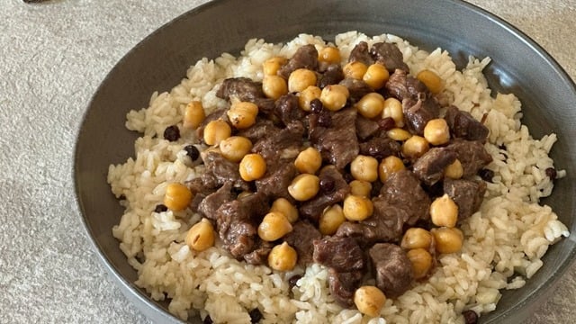 Etli ve Nohutlu: Düğün Pilavı