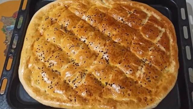 Eliz'in Tarifi: Sütsüz Ramazan Pidesi