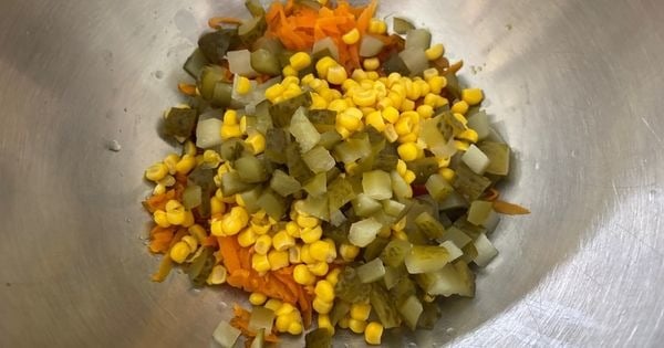 havuclu-makarna-salatasi-asama3