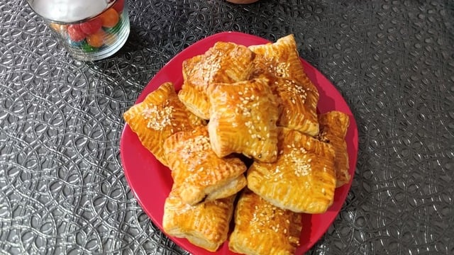 Eliz'in Tarifi: Cevizli Çikolatalı Milföy